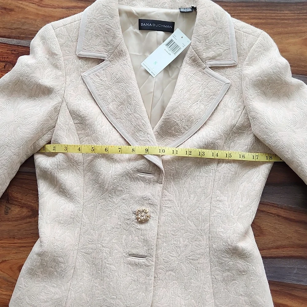 Gorgeous Dana Buchman Amazing Ladies Blazer Size 8, NWT - Picture 6 of 11